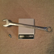 Load image into Gallery viewer, C5 Corvette LS1 LS6 Magnetic Oil Drain Plug NEO Magnet Fits: All 97 thru 04